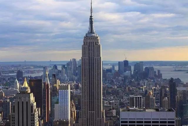 najnowsza sprawa firmy na temat Empire State Building